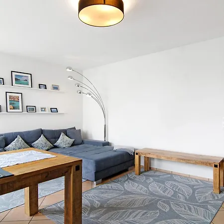 Apartment Mit Terrasse